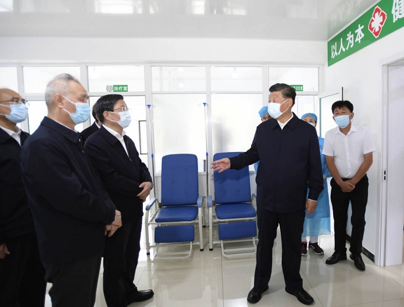 习近平在承德市考察调研