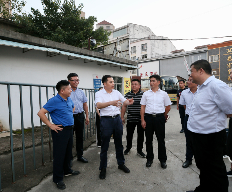 廖良生督导常态长效文明城市创建工作