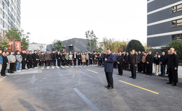 习近平在上海考察时强调 聚焦建设“五个中心”重要使命 加快建成社会主义现代化国际大都市