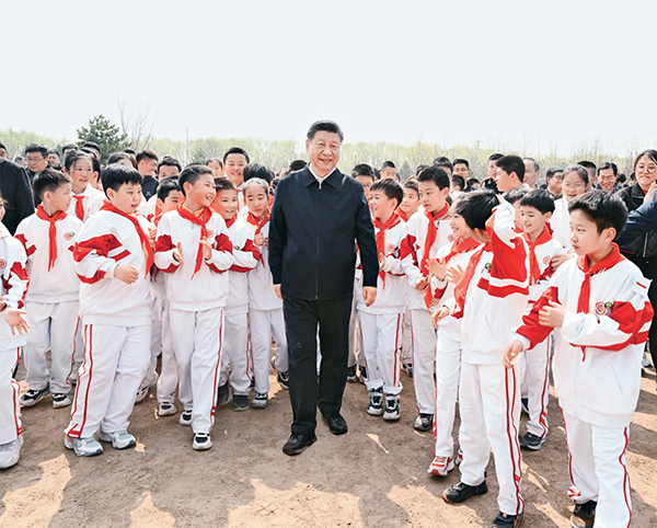 《求是》杂志发表习近平总书记重要文章《大力弘扬伟大爱国主义精神，把强国建设、民族复兴伟业不断推向前进》