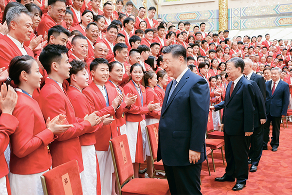 《求是》杂志发表习近平总书记重要文章《大力弘扬伟大爱国主义精神，把强国建设、民族复兴伟业不断推向前进》